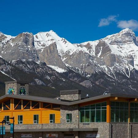 Canmore Downtown Hostel Exterior foto
