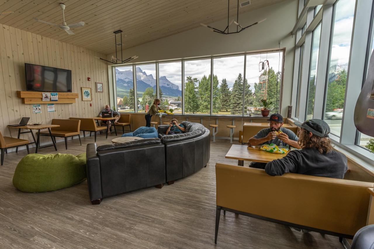 Canmore Downtown Hostel Exterior foto